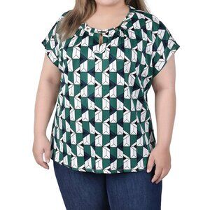 NY Collection Plus Size Short Sleeve Top with Grommets - Kelly Green Ivory 3X